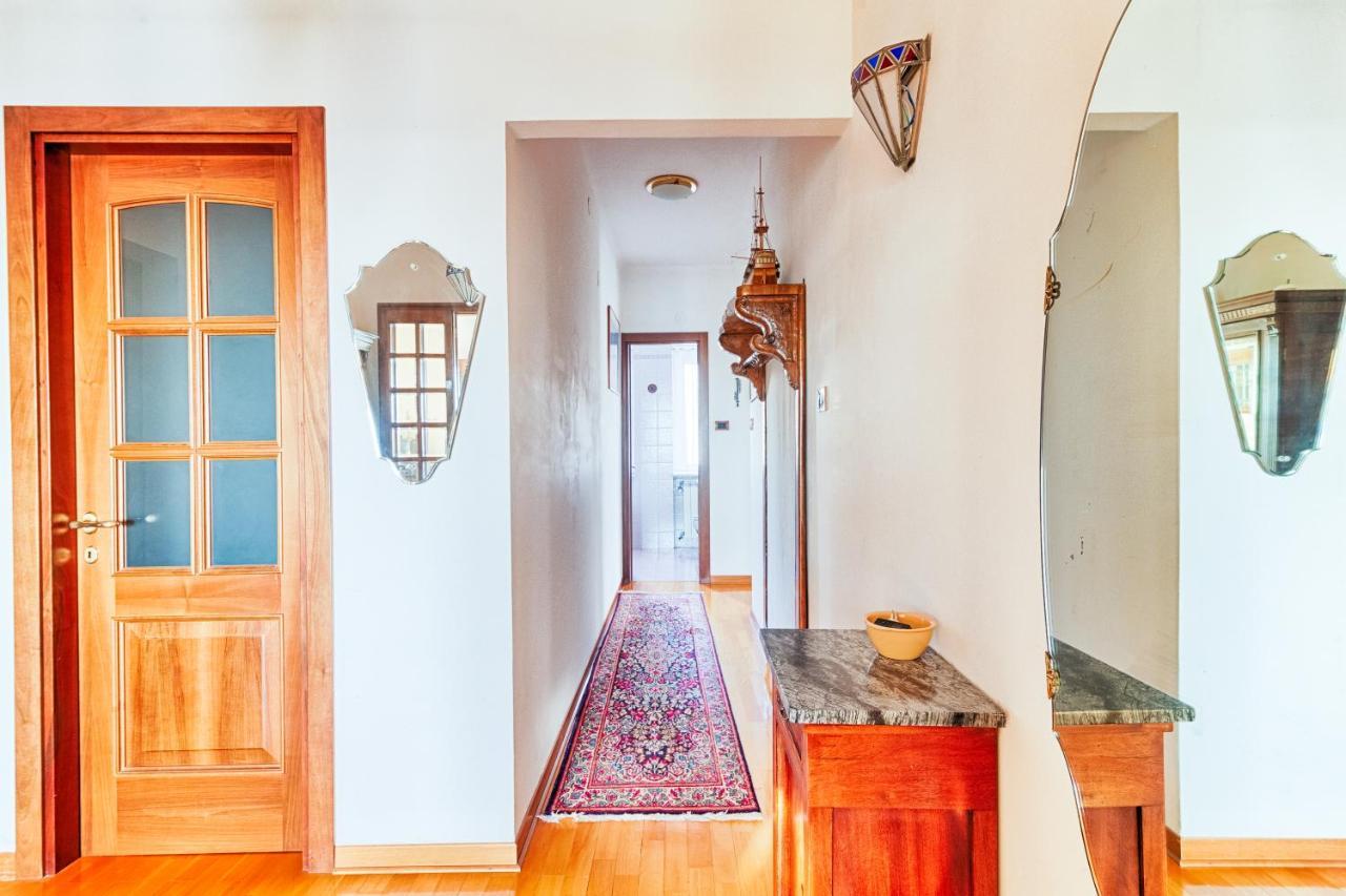 Ressmann 1 - 10 Min From Teatro Rossetti Apartment Триест Екстериор снимка