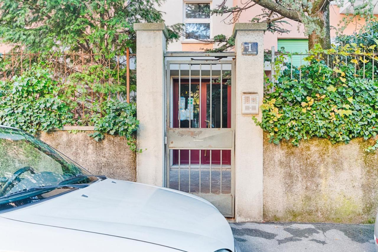 Ressmann 1 - 10 Min From Teatro Rossetti Apartment Триест Екстериор снимка